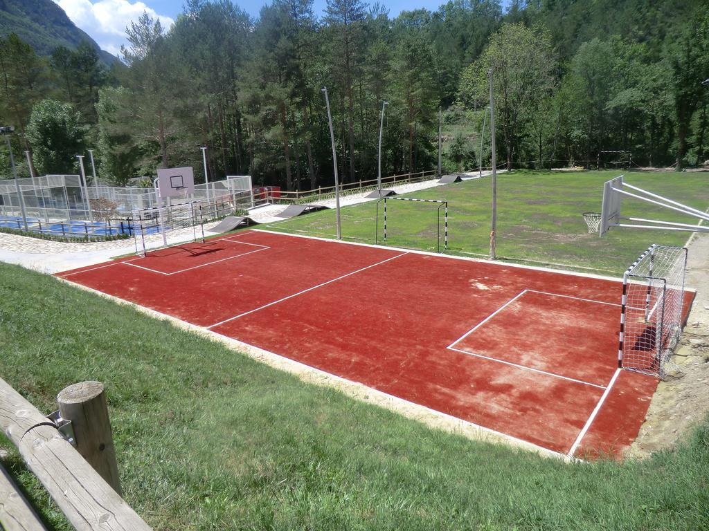 Camping L'Espelt La Pobla de Lillet Exteriör bild