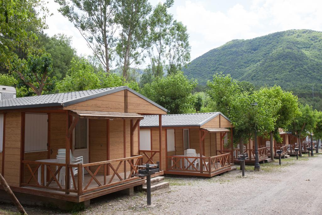Camping L'Espelt La Pobla de Lillet Rum bild