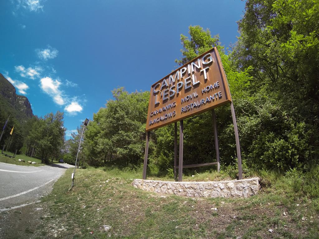 Camping L'Espelt La Pobla de Lillet Exteriör bild