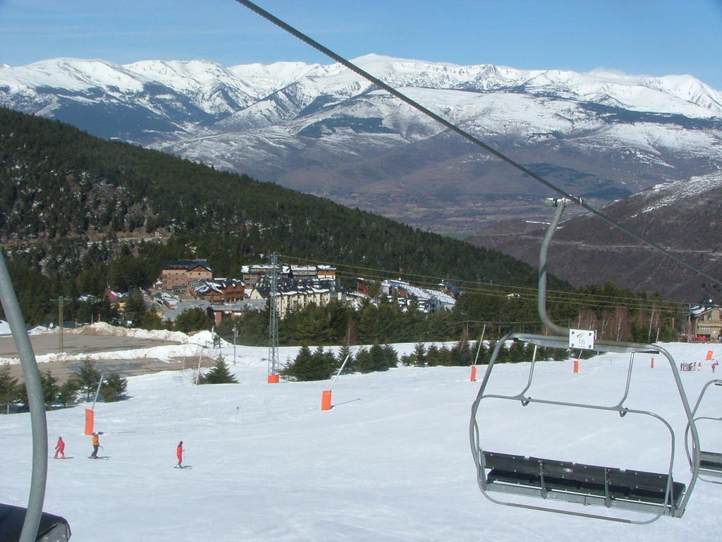 Camping L'Espelt La Pobla de Lillet Exteriör bild