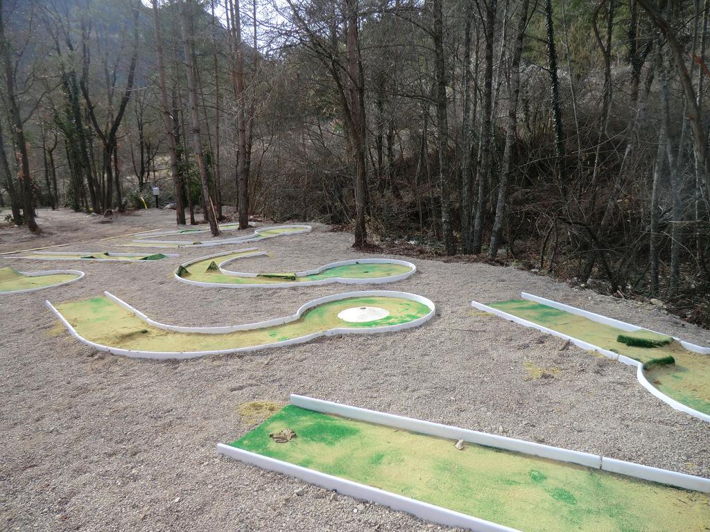 Camping L'Espelt La Pobla de Lillet Exteriör bild